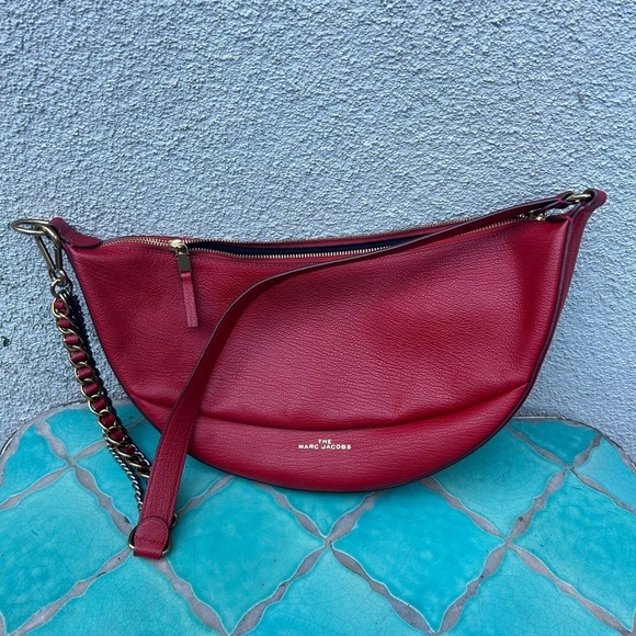 Marc Jacobs The Eclipse Leather Shoulder Bag in Red - Picture 10 of 12